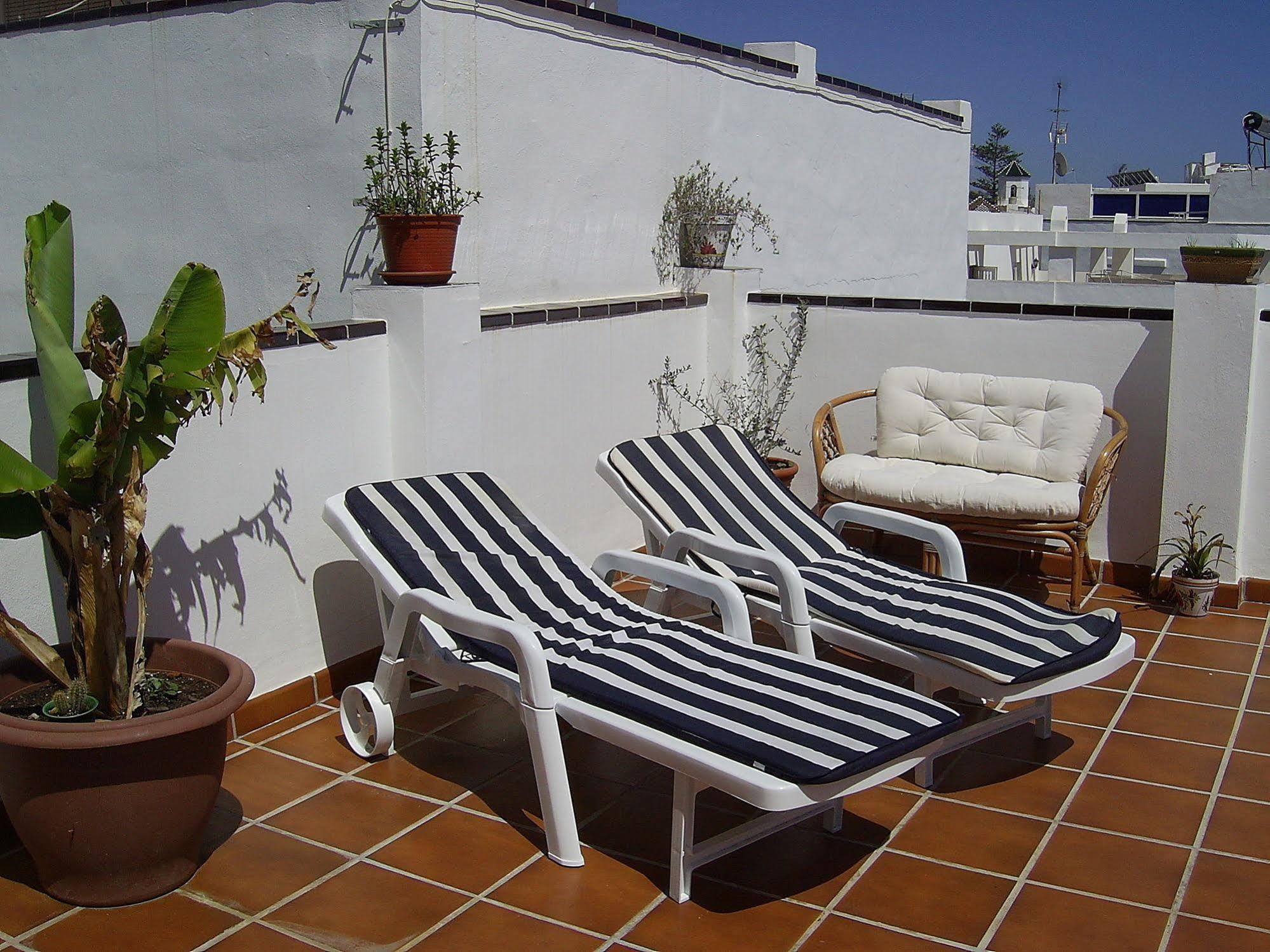 Apartamentos El Barrio Nerja Ngoại thất bức ảnh